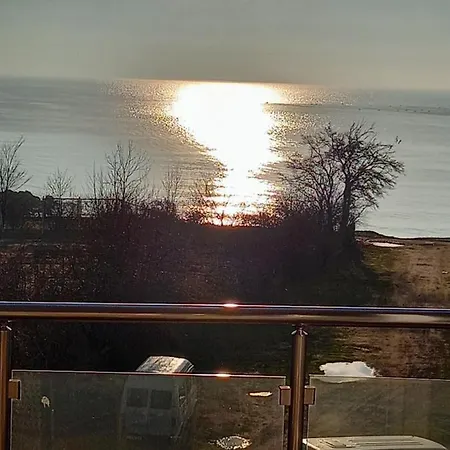 Stensi Atlantis Studia رافدا